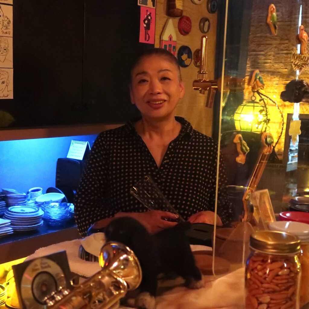 cafe&bar jazz Brown